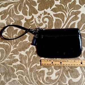 Good condition coach wristlet #coach #wristlet